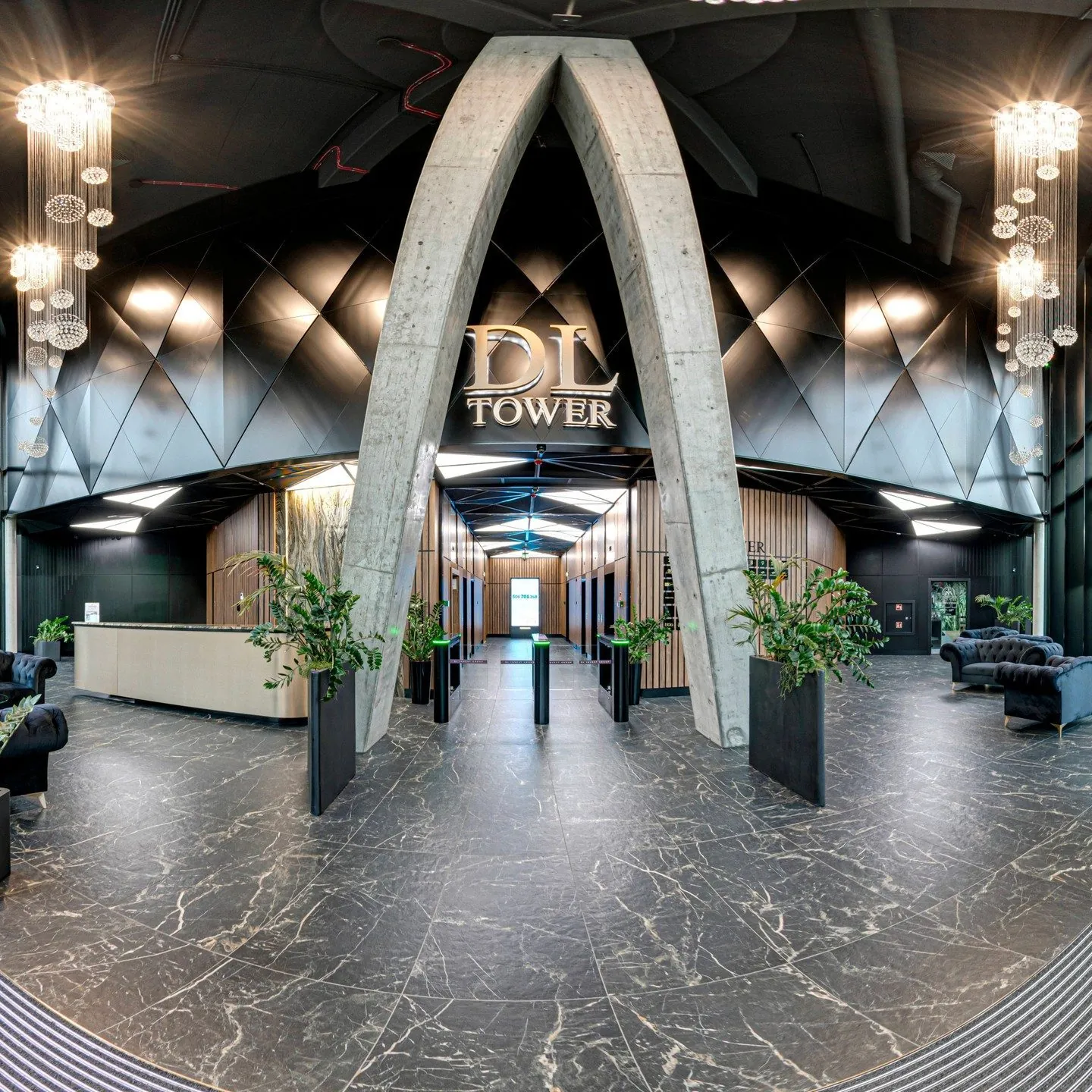 Wirtualny spacer Google Street View: lobby biurowca DL Tower w Katowicach